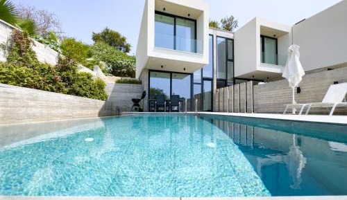 Villa with Private Pool