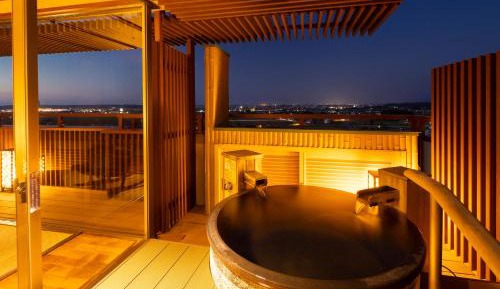 Deluxe Suite with Open-Air Bath - Tensyo Building - Half Board Included