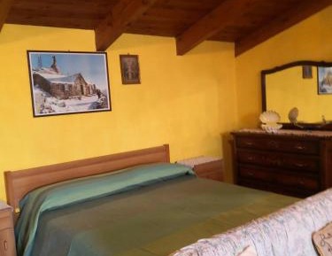 Apartment with Shower