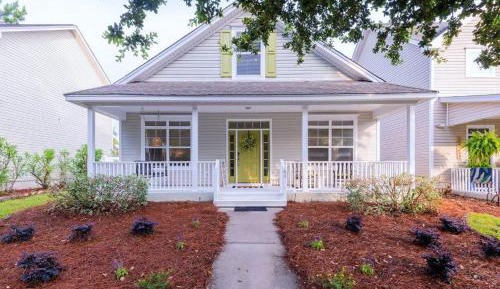 Three-Bedroom Holiday Home 