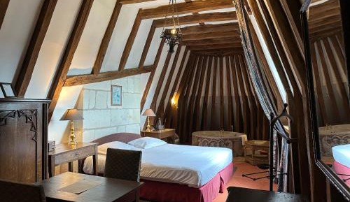 Queen Room with Spa Bath