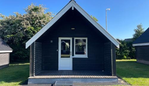 Two-Bedroom Bungalow with Shared Bathroom