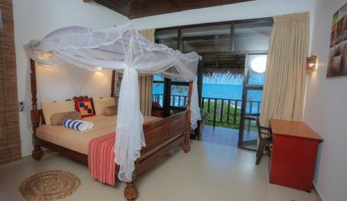 Deluxe Double Room with Balcony and Sea View