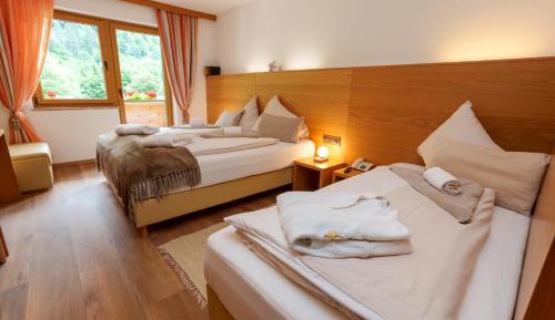 Triple Room with Balcony or Terrace