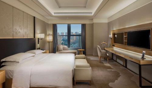 One-Bedroom Executive King Suite