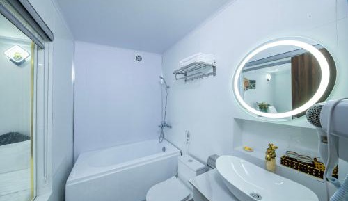 Triple Room with City View