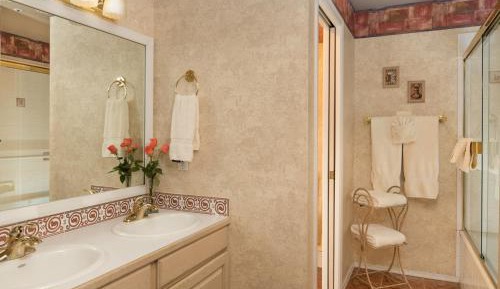 King Room - Ocotillo