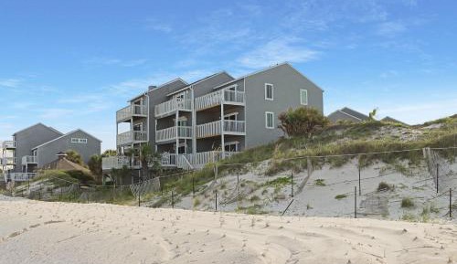 Four-Bedroom Holiday Home