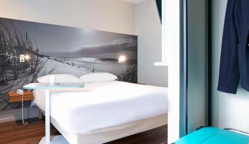 Standard Room with 2 Single Beds