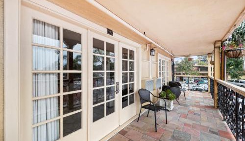 One-Bedroom Suite [South Building]