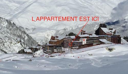 Studio with Mountain View