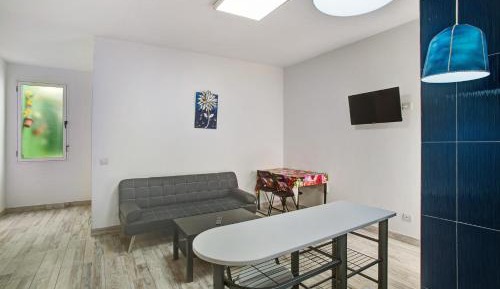 Superior One-Bedroom Apartment