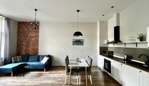 One-Bedroom Apartment with Balcony