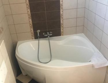 Triple Room with Bath