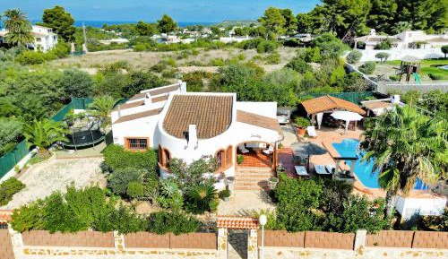 Villa with Garden View