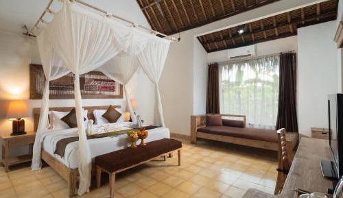 Suite with Garden View