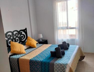 Apartment with Mountain View