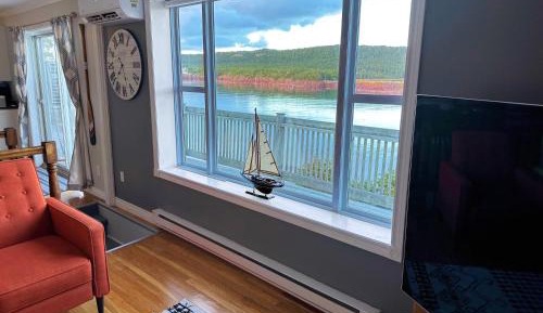 Queen Suite with Sea View