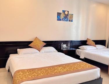 Large Double or Twin Room