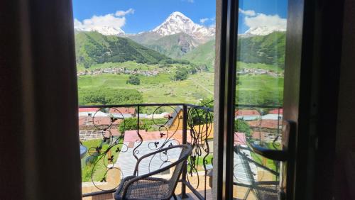 Triple Room with Mountain View