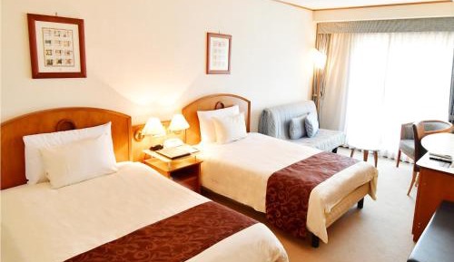 Standard Twin Room with Sea View - Non-Smoking