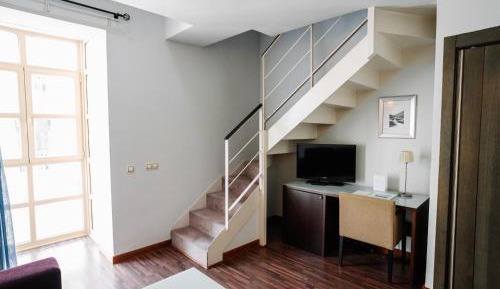 Duplex Double Room with Living Room 