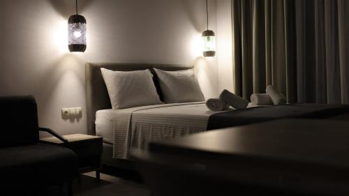 Deluxe Double Room with Balcony and Sea View