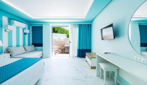 King Room with Spa Bath
