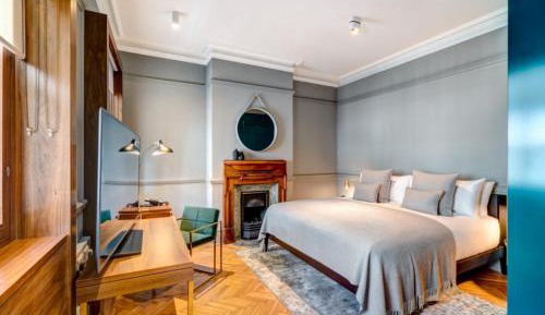 Executive Suite