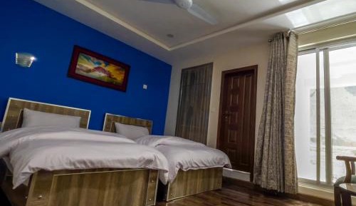 Deluxe Suite