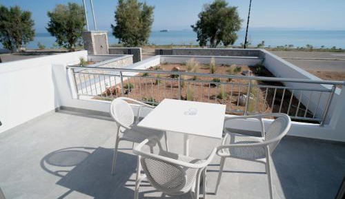 Double Room with Balcony and Sea View