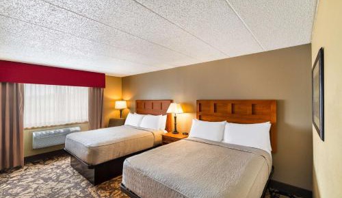 Queen Room with Two Queen Beds - Non-Smoking