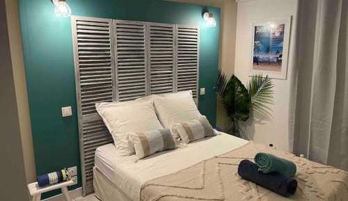 Studio Apartment with Sea View