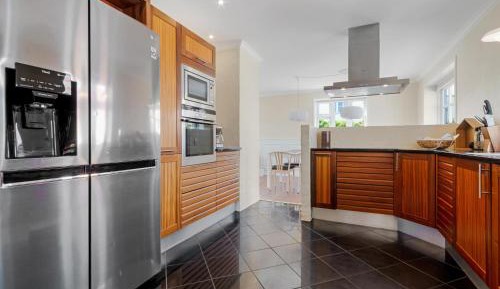 Four-Bedroom Holiday Home