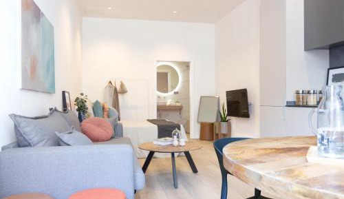 Studio Apartment