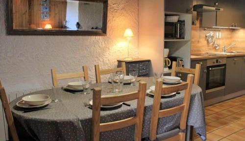 Apartment (6 Adults)