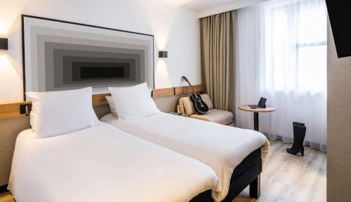 Standard Twin Room