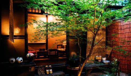 Japanese-Style Deluxe Room with Shared Bathroom