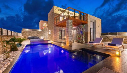 Five Bedroom Villa with Private Pool