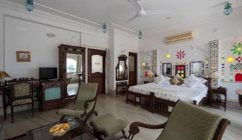 King Suite