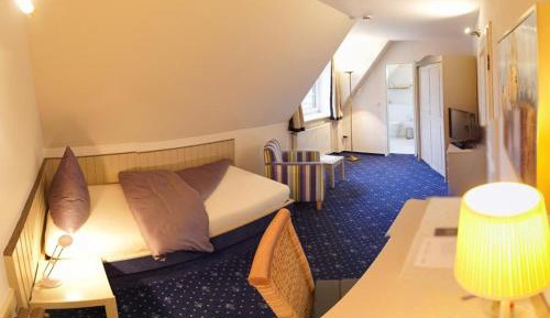 Single Room with Bathroom