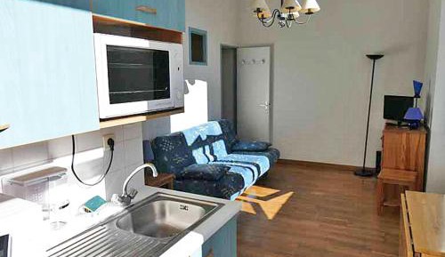 Studio Apartment