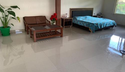 Superior Family Room