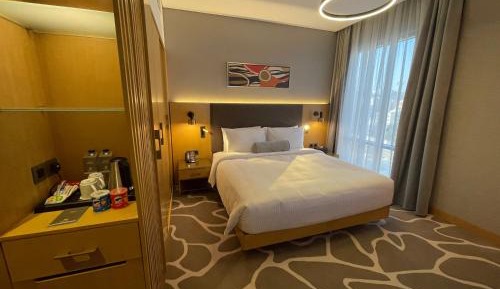 Standard King Room