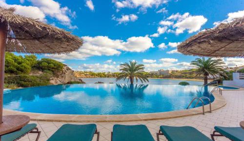 Three-Bedroom Superior Apartment