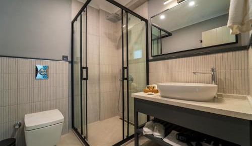 King Suite with Sea View