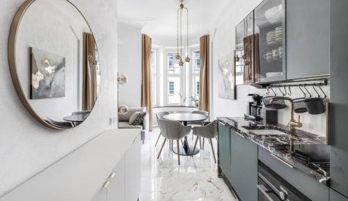 Studio Apartment