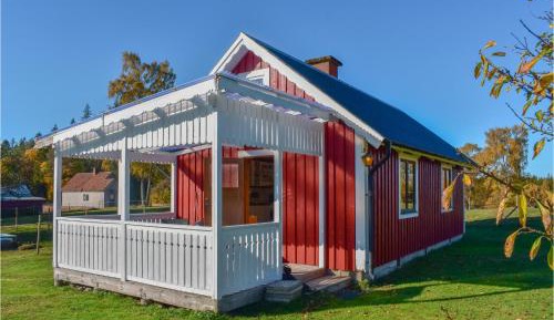 One-Bedroom Holiday Home