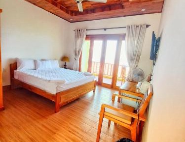 Queen Room with Garden View