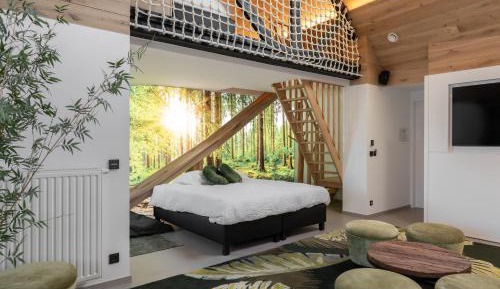 Deluxe Family Suite